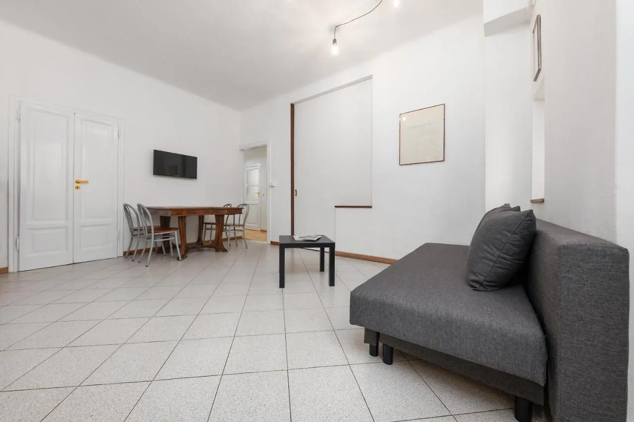 Apartment Casa Da Suite Basilica Milan Italy